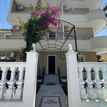 Vila Vladi دراس المظهر الخارجي الصورة